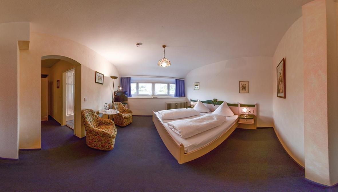 Hotel Hirschen Sankt Peter Bagian luar foto