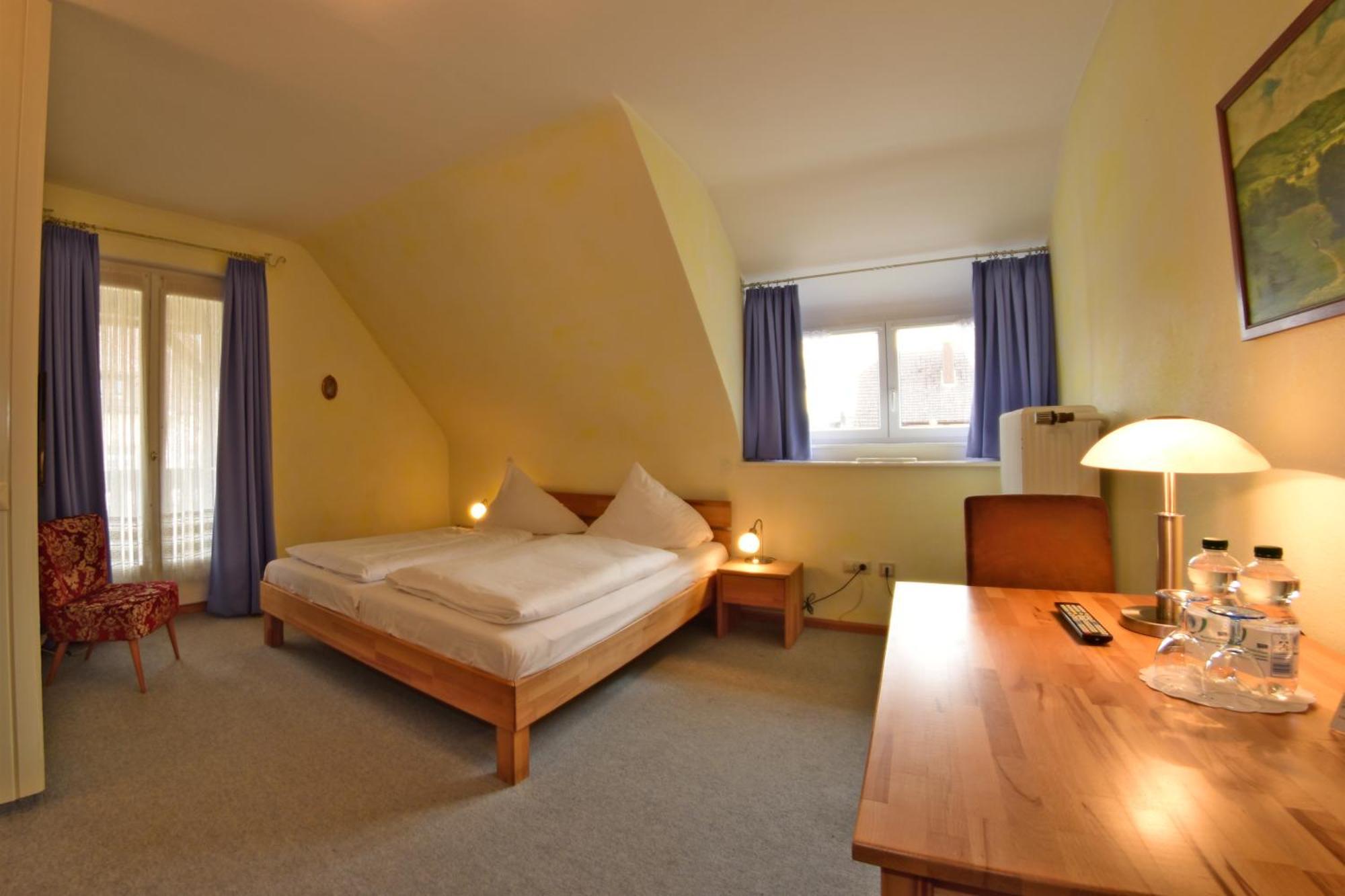 Hotel Hirschen Sankt Peter Bagian luar foto
